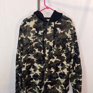 Men's Camouflage Hoodie Shirt